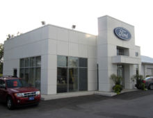 Hunter Ford Madoc
clear anodized 2200 series curtainwall
clear tempered thermalpane with low "E" Ford dealership project
