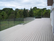 15mm clear tempered glass
installed with 4" stainless steel stand-offs
no top rail Handrails